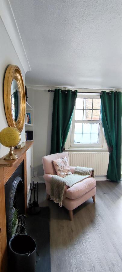 Windsor Cottage: Cosy, Charming, Full Of Character エクステリア 写真
